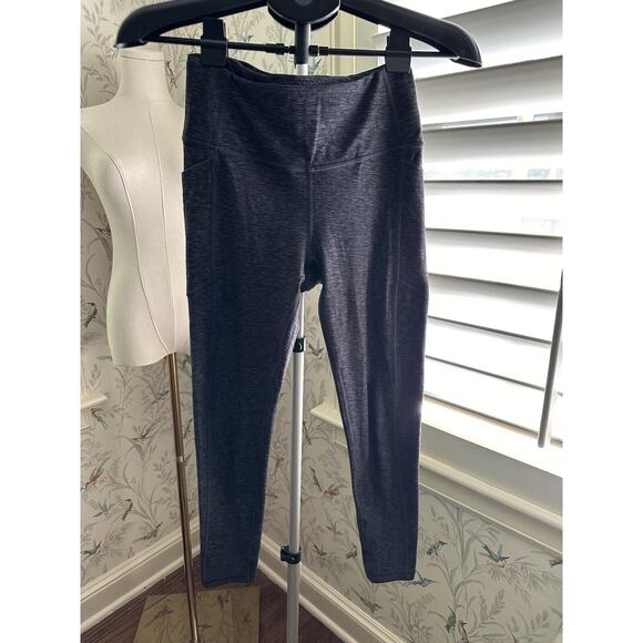 Victoria Secret Sport Knockout Purple Tight-Leggings Size 2 S w/ Side Pockets - Picture 2 of 8